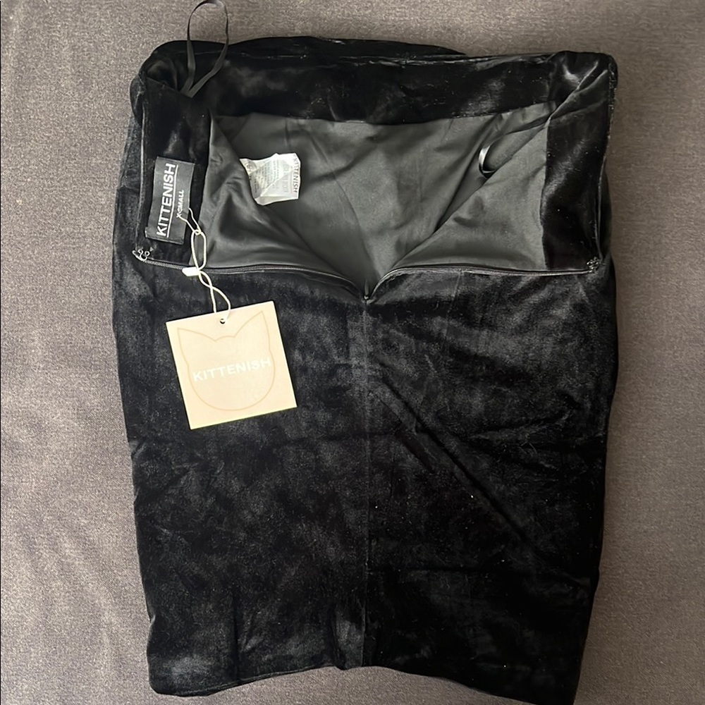 Kittenish Midnight Black Pencil Skirt